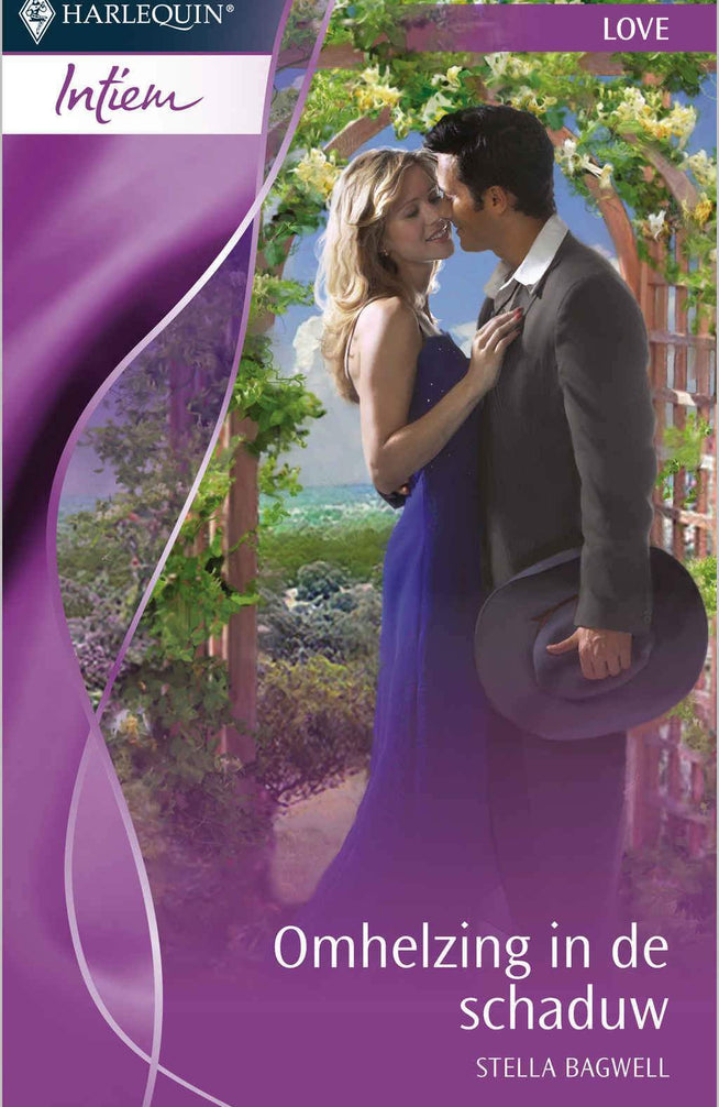 Omhelzing in de schaduw