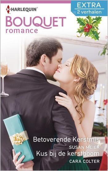 Betoverende Kerstmis / Kus bij de kerstboom Betoverende Kerstmis / Kus bij de kerstboom